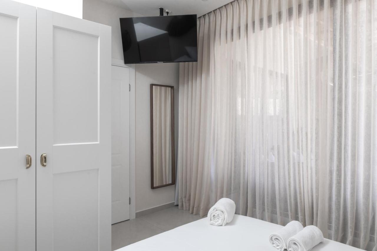 Diamond In The Desert- For Families Villa